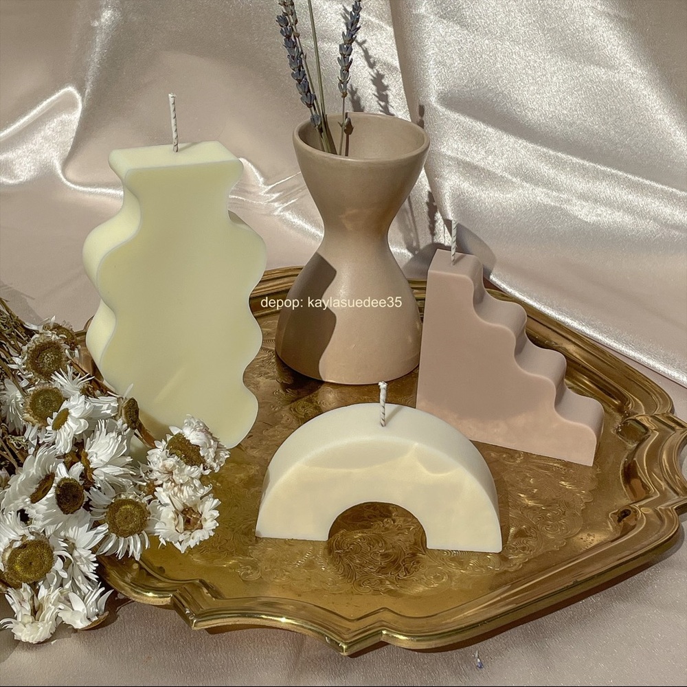 Abstract handmade candles 🧺 - Picture 3 of 7